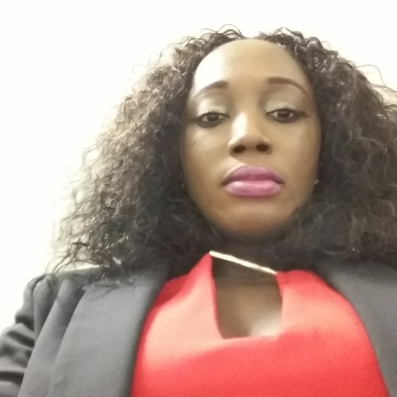 Profile Picture of Adjoa Aubyn (@adjoababy) on Poshmark