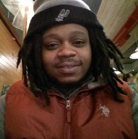 Profile Picture of Jamie Barnes (@jaib231) on Poshmark
