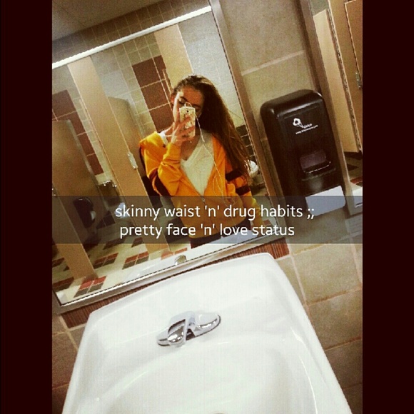 Profile Picture of Dominique Troha (@17dtroha) on Poshmark