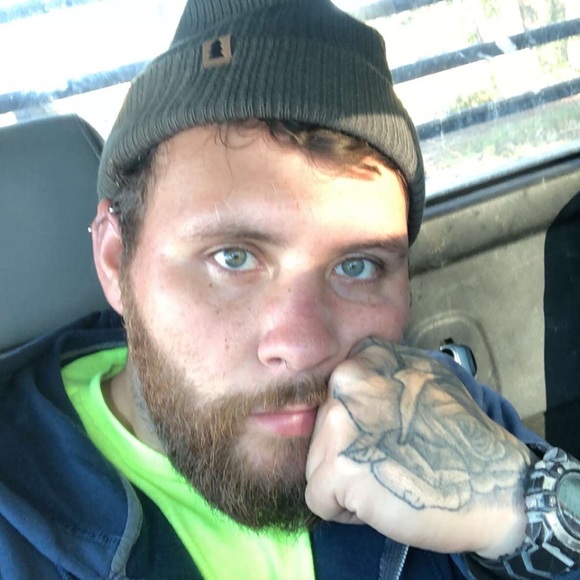Profile Picture of Edward England (@edwardengland31) on Poshmark
