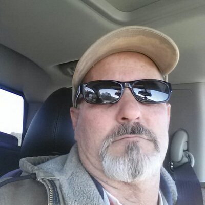 Profile Picture of Gary Levesque (@gleves51) on Twitter