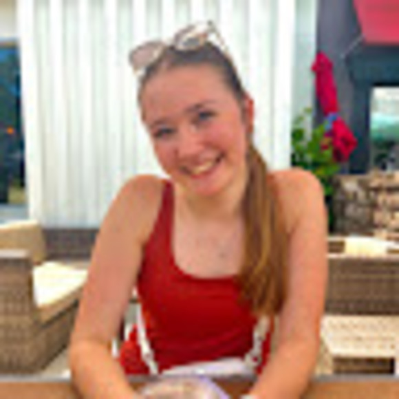 Profile Picture of Riley Milzarek (@rileymilzarek) on Poshmark