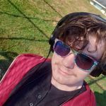 Profile Picture of Jeremy Henninger (@comedicdefect) on Instagram