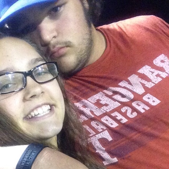 Profile Picture of Clairissa Mcclosky (@cbmcclo99) on Poshmark