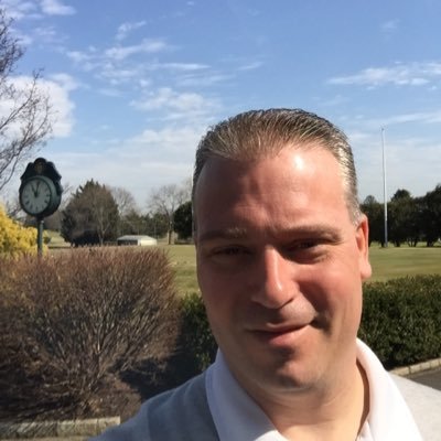 Profile Picture of Mike Furey (@mike_9golfpro) on Twitter