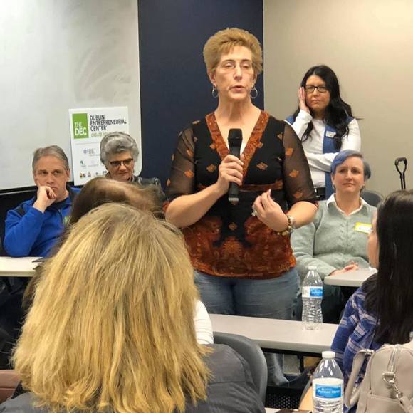 Profile Picture of Kelli Duroy (@kduroy) on Poshmark