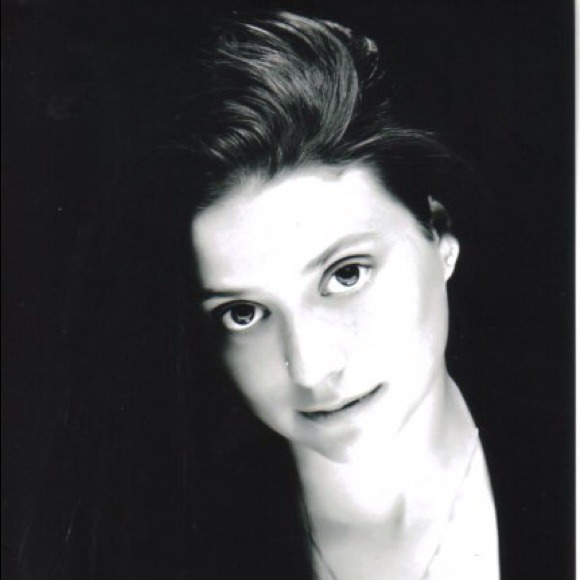 Profile Picture of Lauren Luckenbaugh (@lrl2631) on Poshmark