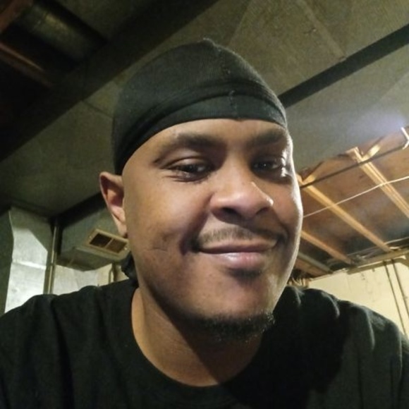 Profile Picture of Jason Whitehead (@jasonwhitehe753) on Poshmark