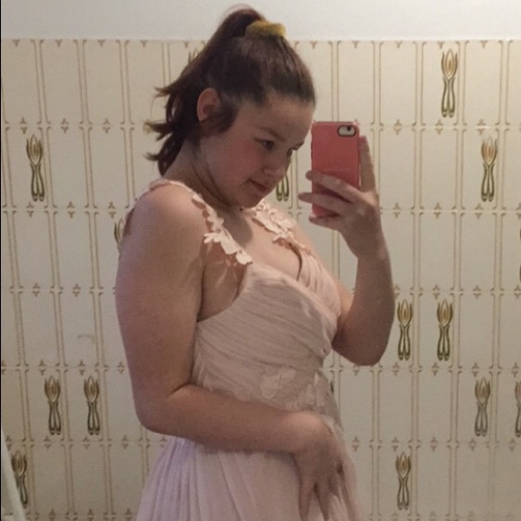 Profile Picture of Gracie Rosolen (@grosolen) on Poshmark
