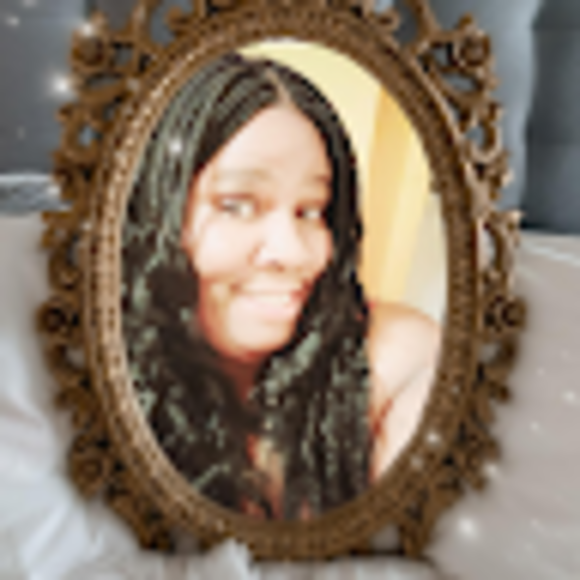Profile Picture of Lakisha Patterson (@lakishapatte178) on Poshmark