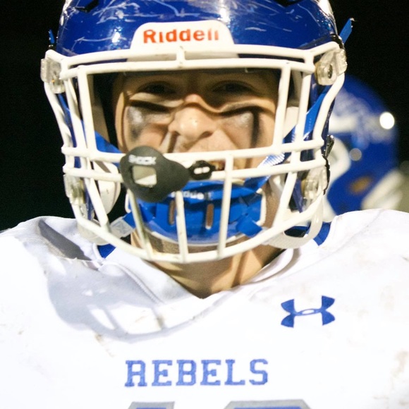 Profile Picture of Kale Hasselmann (@kalehasselmann) on Poshmark