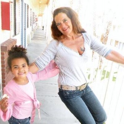 Profile Picture of Lisa Tanner (@lisatanner52) on Twitter