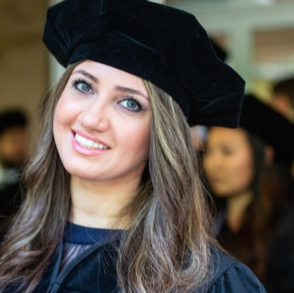 Profile Picture of Melodi Haghighi (@melodihaghighi) on Poshmark