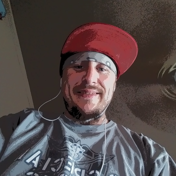 Profile Picture of Craig Hubbard (@dgaf187) on Poshmark