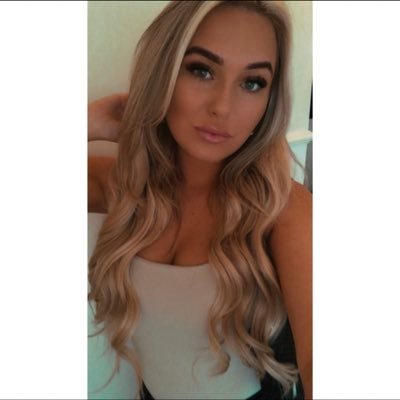 Profile Picture of Leah Devlin (@LeahDevlinX) on Twitter