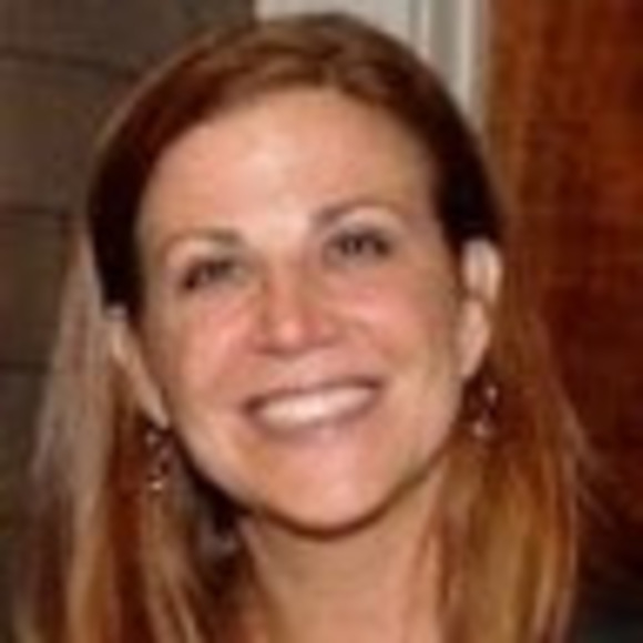 Profile Picture of Alyson Silverstein (@alysonsilver503) on Poshmark