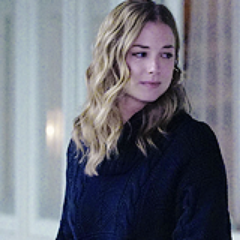 Profile Picture of Amanda Clarke (@EmilyThorneOrg) on Twitter