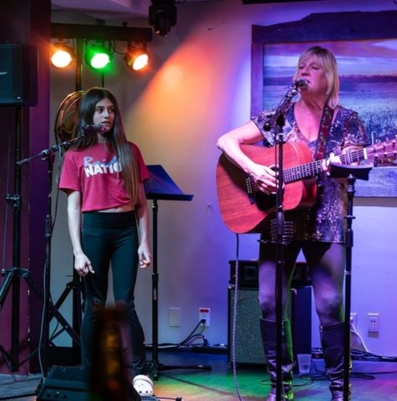 Profile Picture of Susan siebert Daly (@plantparadise1) on Poshmark