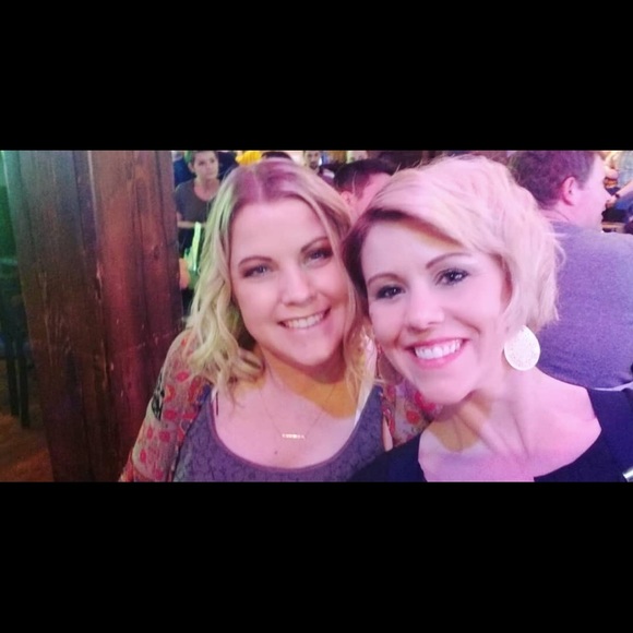 Kammie Delcastillo - Poshmark Profile Picture of Kammie Delcastillo (@kammiedc) on Poshmark