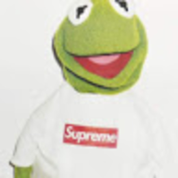 Profile Picture of Eli Hanson (@elibh05) on Poshmark