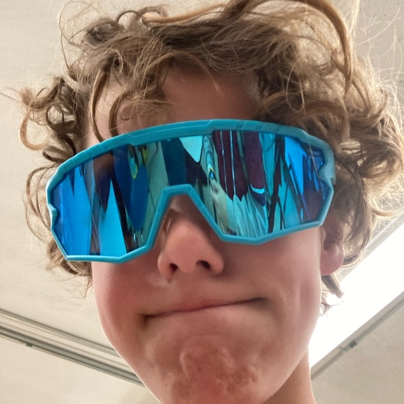 Profile Picture of Benson Smith (@bensonsmith) on Poshmark