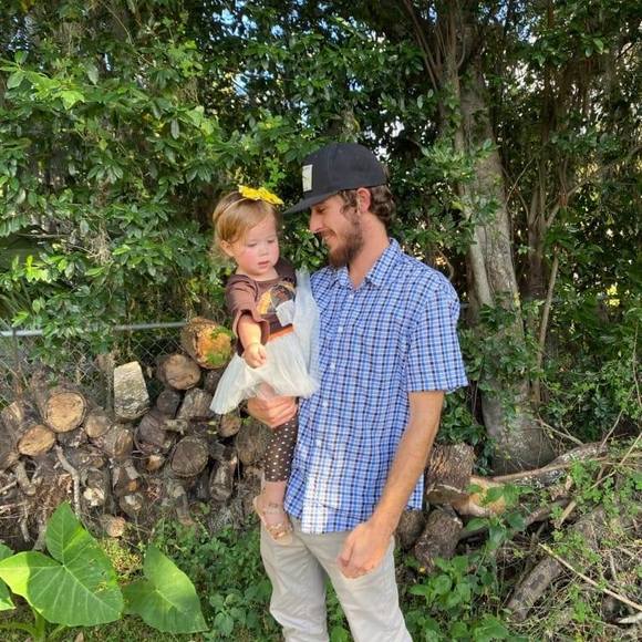 Profile Picture of Devin Hunt (@devinahunt) on Poshmark