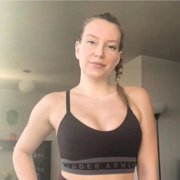 Profile Picture of Jessica Hurtubise (@jessgotvybz) on Poshmark