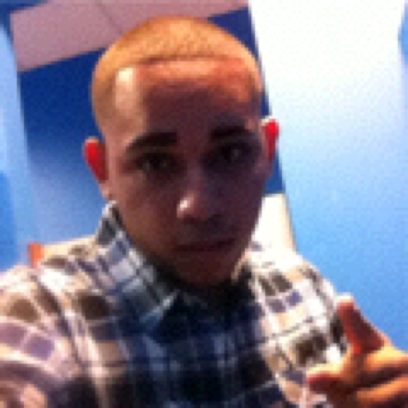 Brian Cartagena - Poshmark Profile Picture of Brian Cartagena (@yandelbeltran) on Poshmark