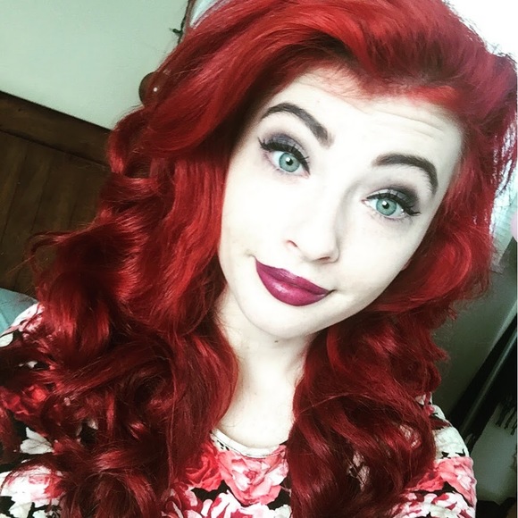 Profile Picture of Alexandra Augustine (@aaugust08) on Poshmark