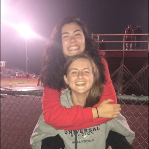 Profile Picture of Brianna Tassiello (@bmtassiello) on Poshmark