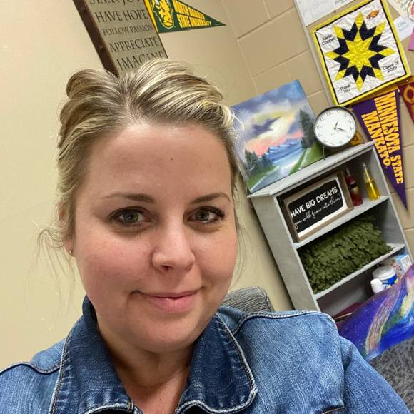 Karlie Sandve cooper - Poshmark Profile Picture of Karlie Sandve cooper (@karliedcooper) on Poshmark