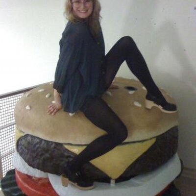 Profile Picture of Sarah Magnay (@LadyMagnay) on Twitter