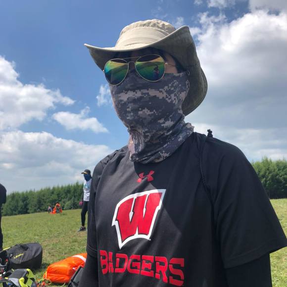 Profile Picture of Sean Cheung (@zxsean0903) on Poshmark