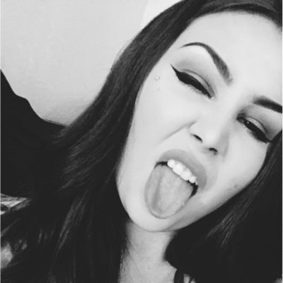 Profile Picture of Danielle Bryer (@DanielleBryer) on Twitter