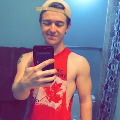 Profile Picture of Adam Fehr (@ScaryClown284) on Twitter