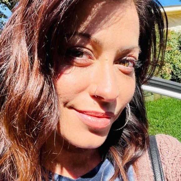 Profile Picture of Cicely Orr-bristow (@cicelygreen13) on Poshmark