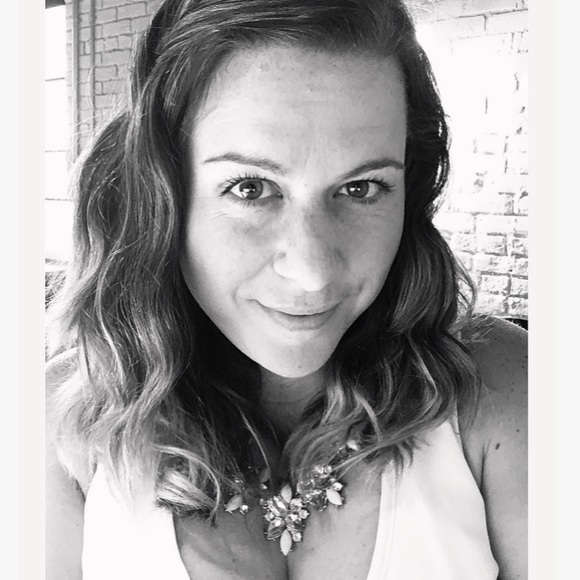 Profile Picture of Kayla Read (@kaylaread) on Poshmark
