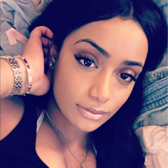 Profile Picture of Jasmine Stovall (@jasminejasss) on Poshmark