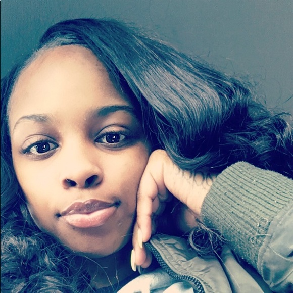 Profile Picture of Alexus Mincy (@avasmom0831) on Poshmark