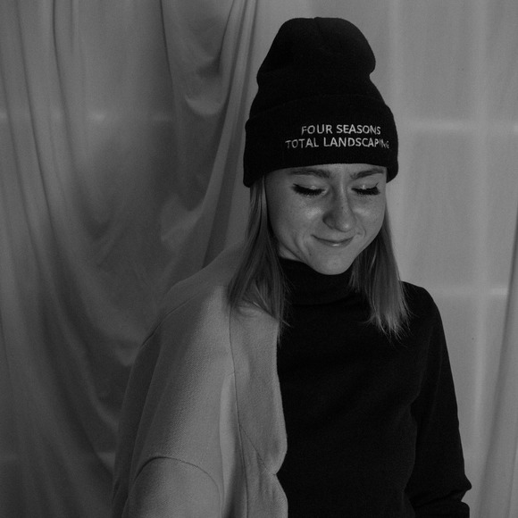 Profile Picture of Paige Andersen (@paigeandersen) on Poshmark