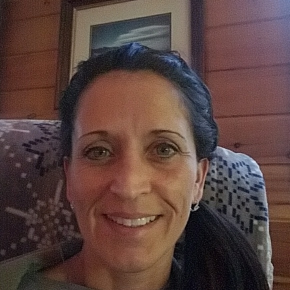Profile Picture of Yolanda Harper (@yharper1973) on Poshmark