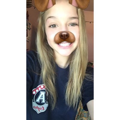 Profile Picture of Larkin Smith (@larkinnsmithh) on Twitter