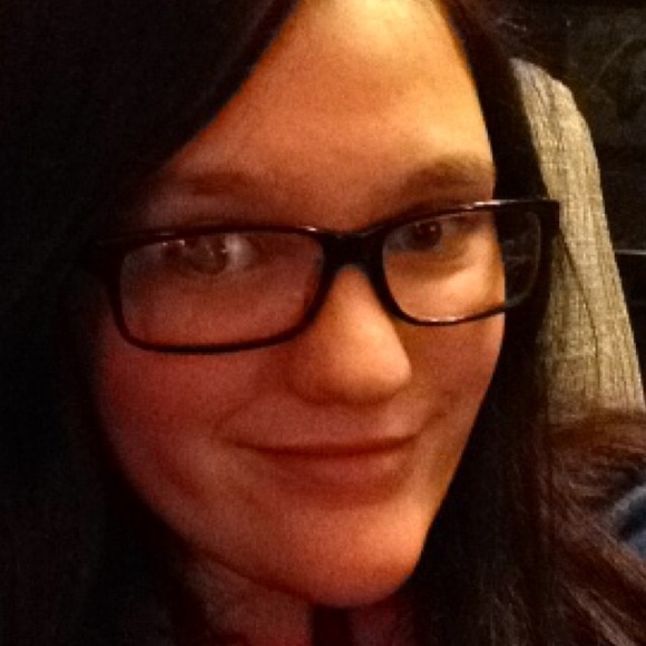 Profile Picture of Julie Tebben (@jt3226) on Poshmark