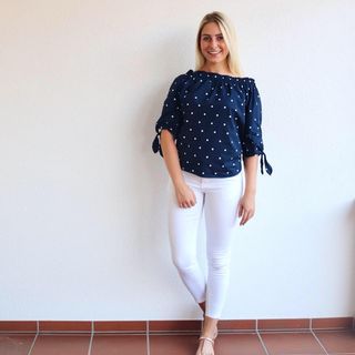 Profile Picture of Julia Wessely (@julia.wessely.3) on Facebook