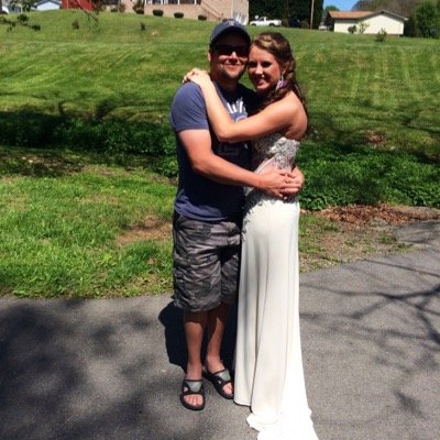 Profile Picture of Brad Riner (@@lilvolfan) on Twitter