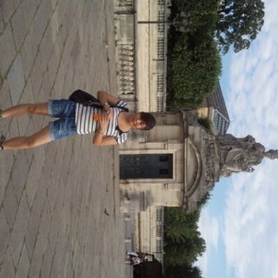 Profile Picture of Xiaoling Zheng (@chacha_zai) on Twitter