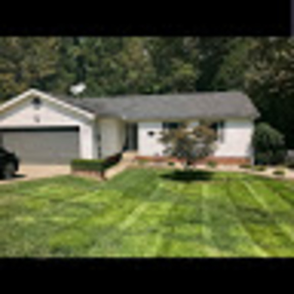 Profile Picture of Matt Gordon (@gordon42410) on Poshmark