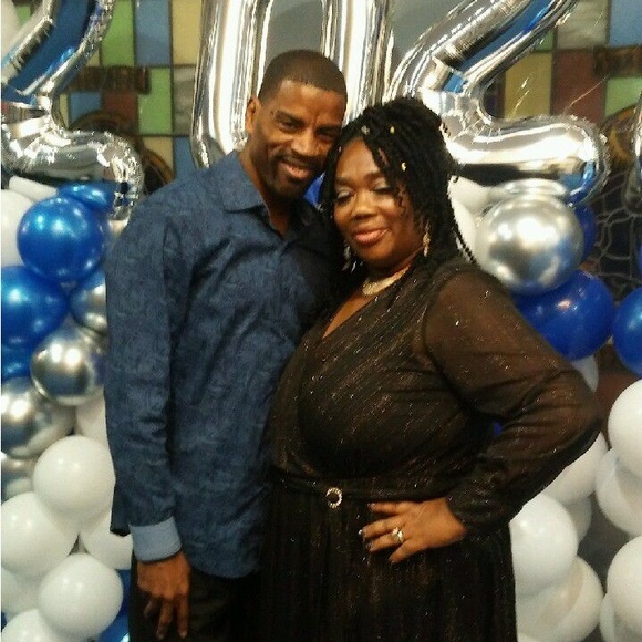 Profile Picture of David Armstrong (@darmstrong) on Poshmark