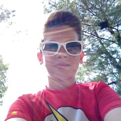 Profile Picture of Colin Linton (@Thekidvlogger11) on Twitter