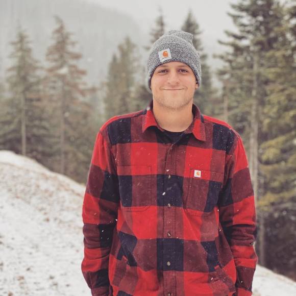 Profile Picture of Bret Klingner (@bretklingner) on Poshmark